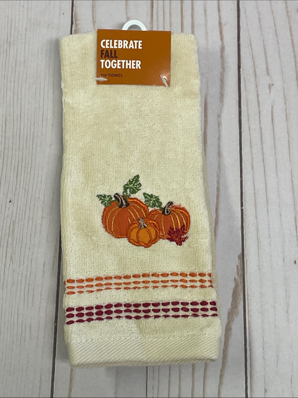 Kohl's Bath Bathroom Fingertip Towel Cream Orange Pumpkin Embroidery Fall NEW